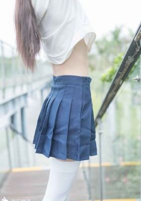 吊带袜天使动漫