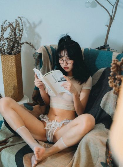 《寄生虫》