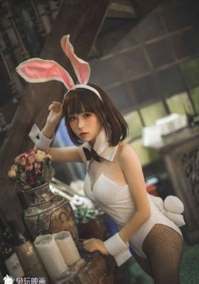 我和丰满岳做爰的小说