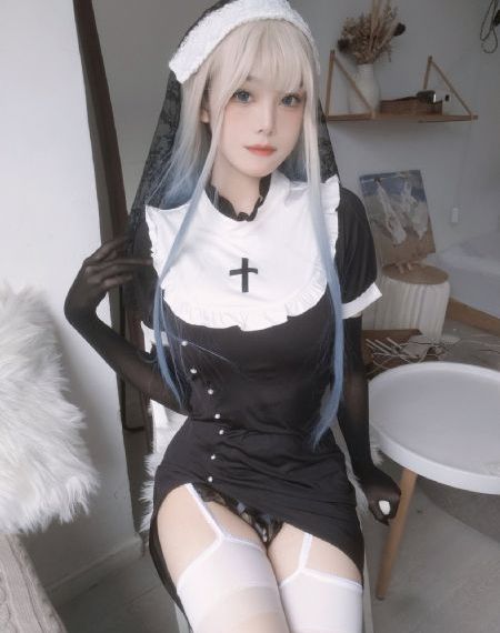 六月之蛇