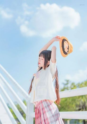 皇帝开亲生公主的花苞h动漫
