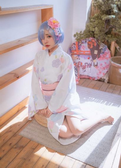 八尺大人樱花动漫