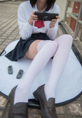 年轻的嫂子中文