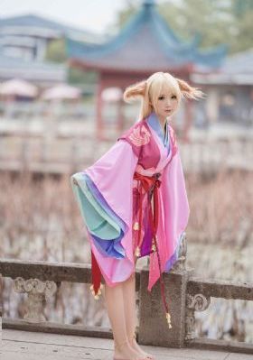 俄罗斯大荫蒂女人毛茸茸剧情介绍